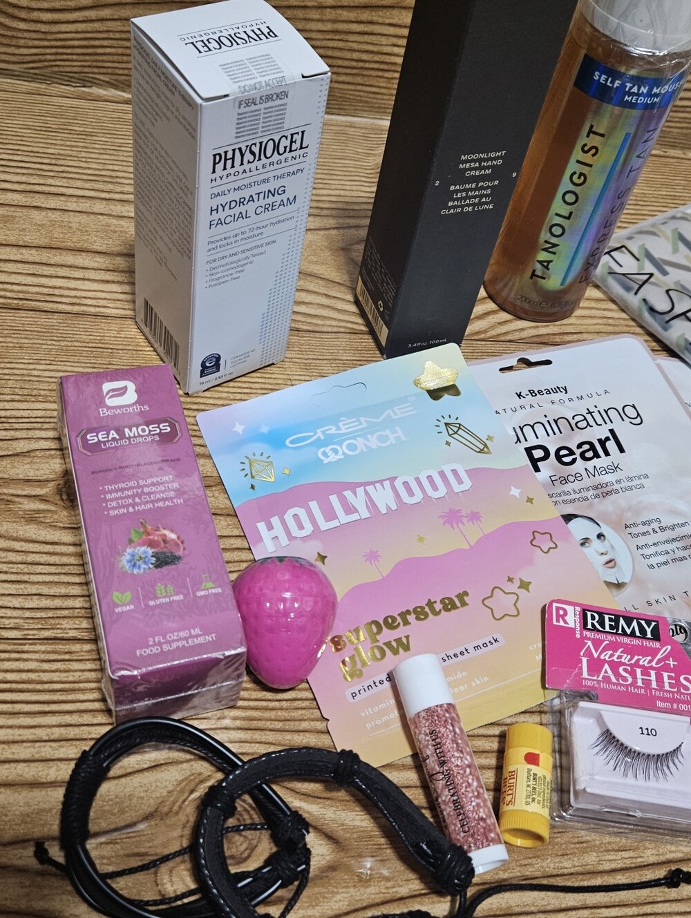 Beauty And Essentials Bundle 15 Piece 29 Palms Creme Shop Burts Bees And More - Picture 3 of 8